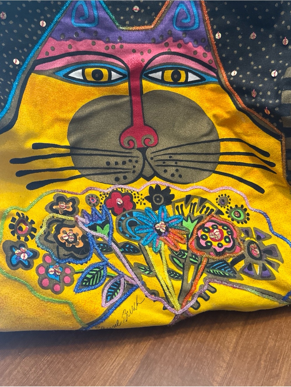 Laurel Burch Cat Yellow Floral Appliqué Travel Tote with feet - Picture 3 of 16
